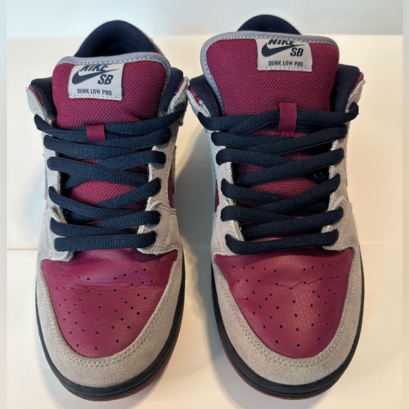 🔥Nike SB Dunk Low Atmosphere Grey True Berry Size 8.5 - Picture 8 of 16